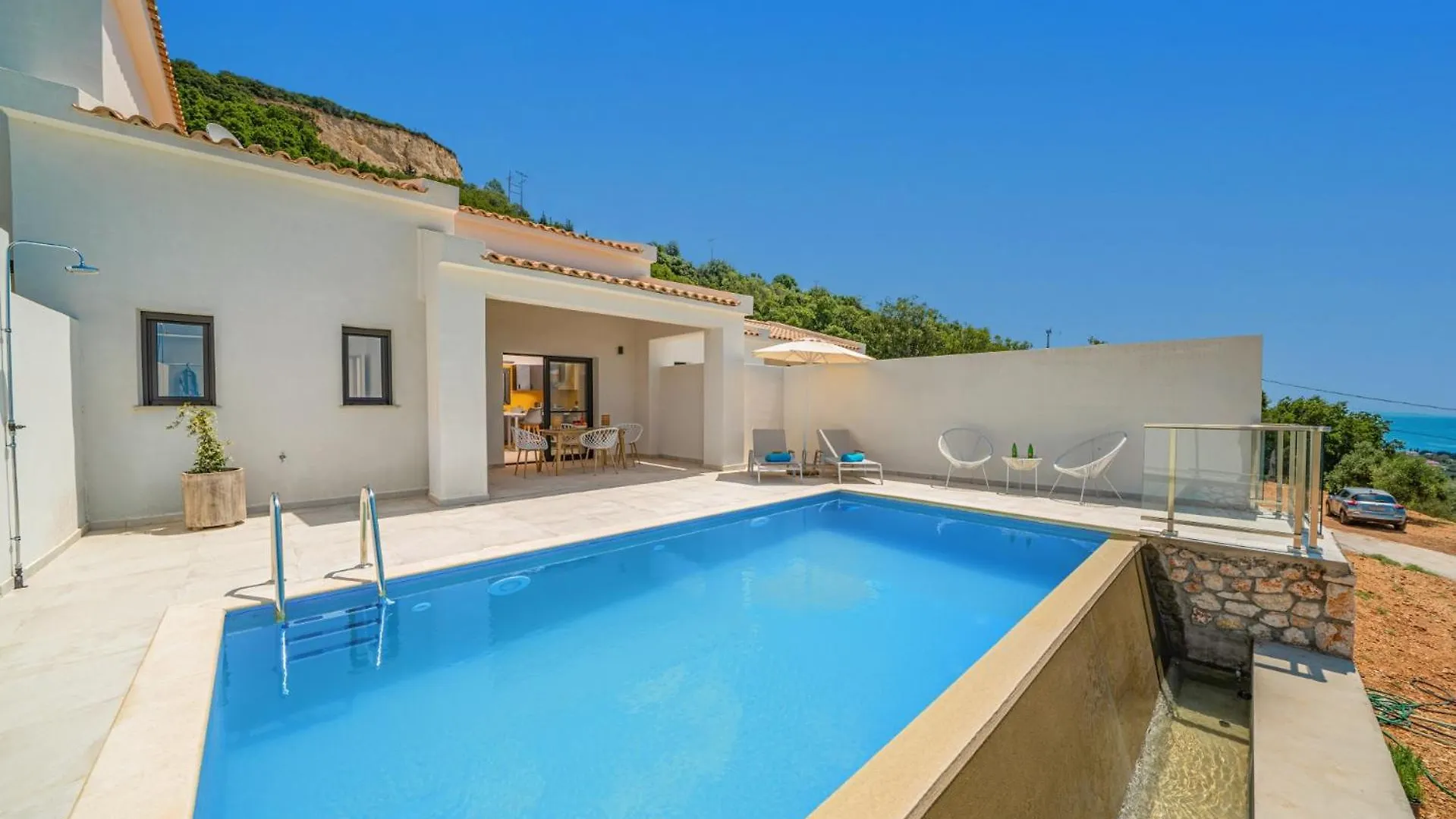 Villa Straw Cottage By Villa Plus Mousata