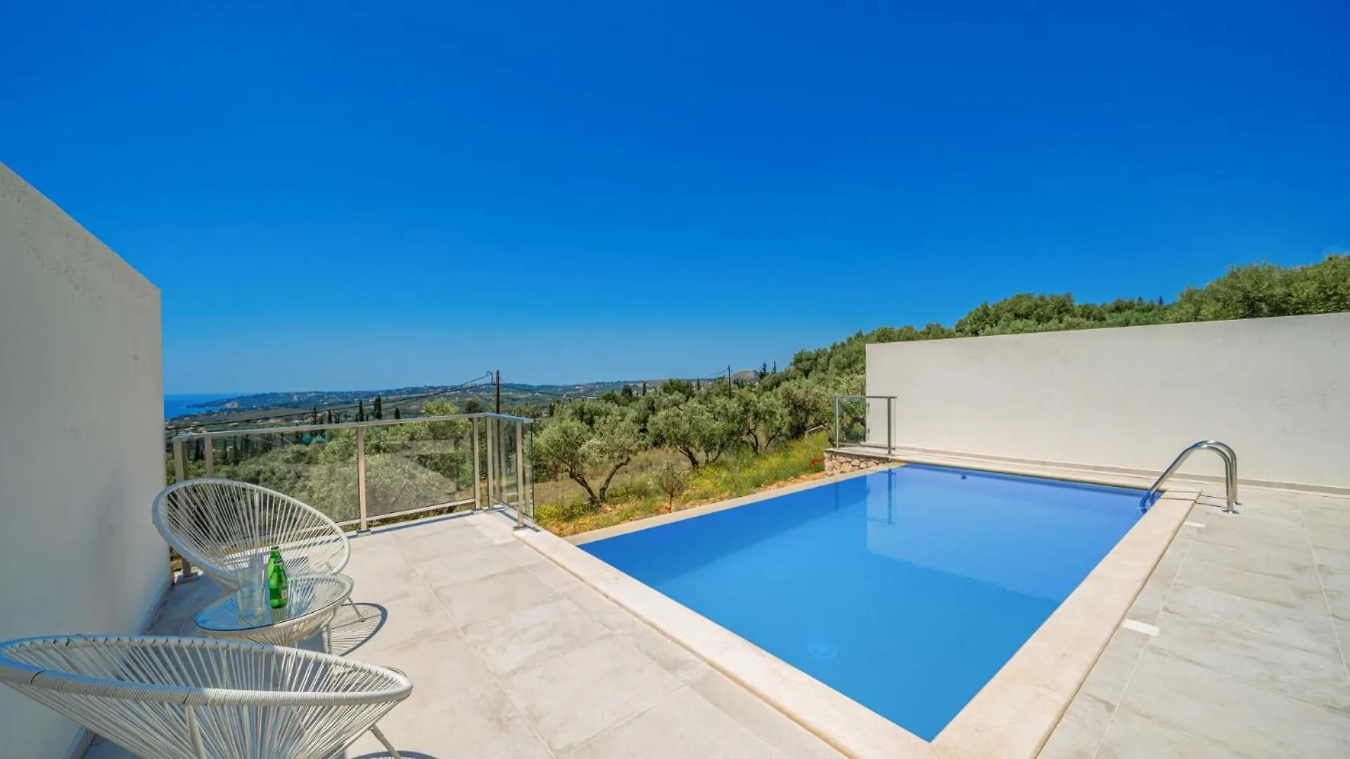 Villa Straw Cottage By Villa Plus Mousata